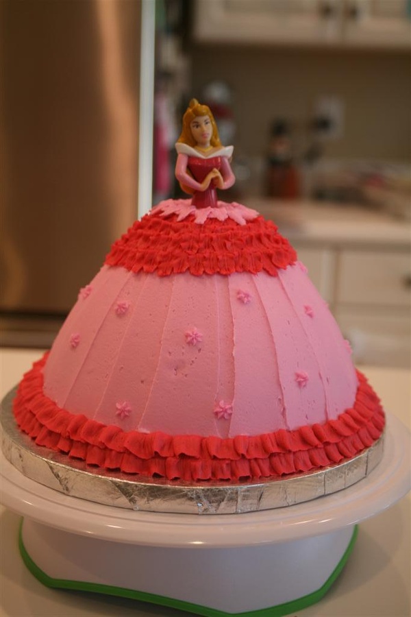 Princess Aurora / Sleeping Beauty Cake