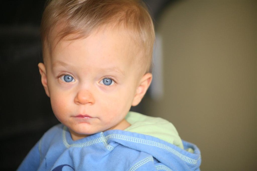 Ole' blue eyes…